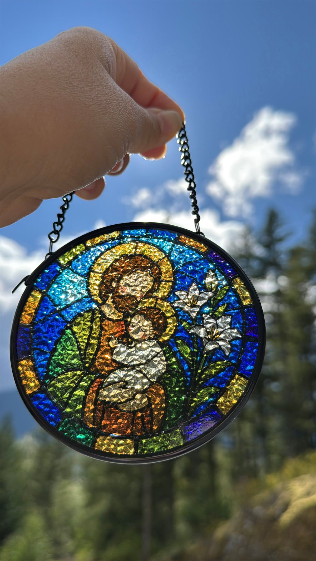 Atrapasol de Vidrio San José con el Niño Jesús | Decoración Católica para Ventana